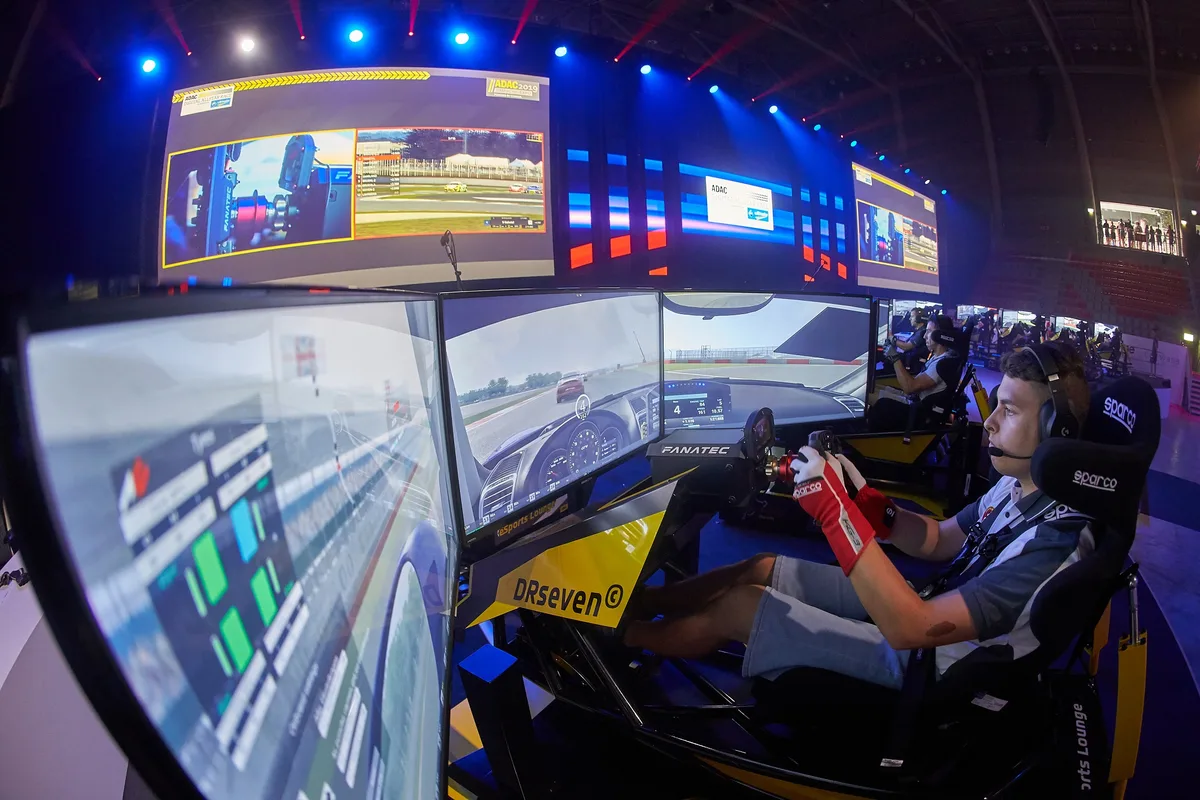 南宫28虚拟赛车比赛高清画面